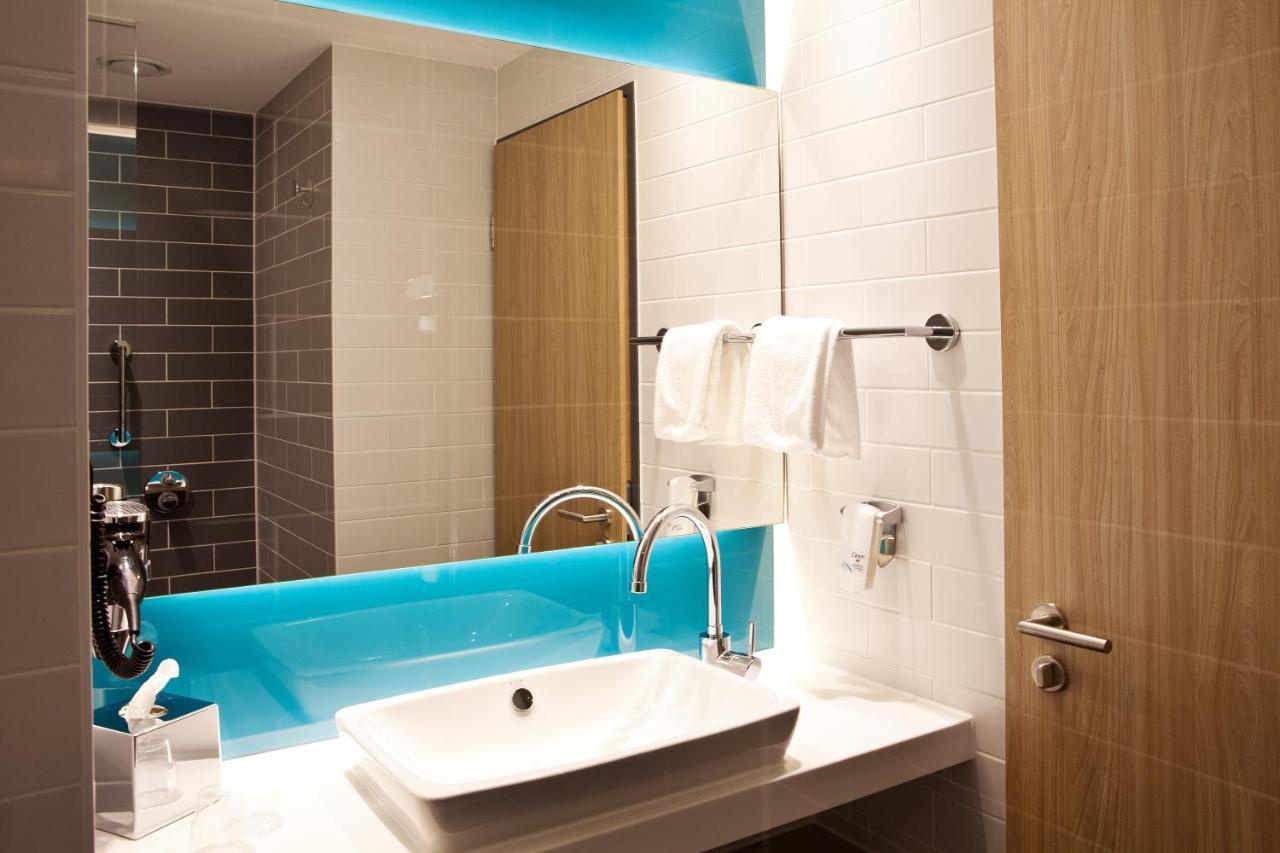 Holiday Inn Express Oberhausen By Ihg Exterior photo