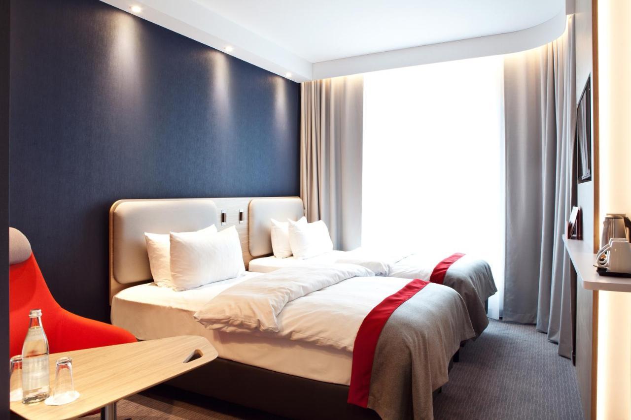 Holiday Inn Express Oberhausen By Ihg Exterior photo