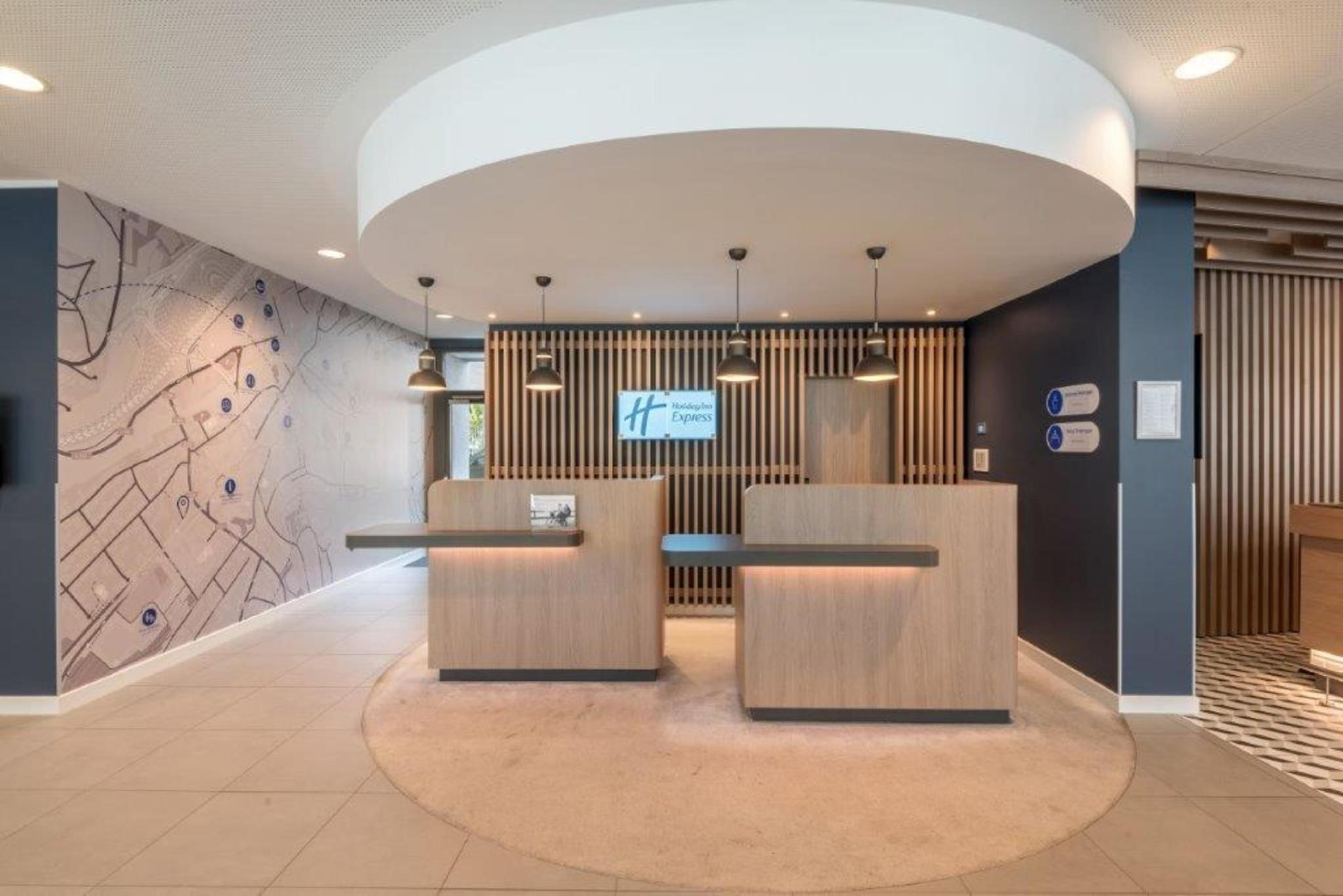 Holiday Inn Express Oberhausen By Ihg Exterior photo