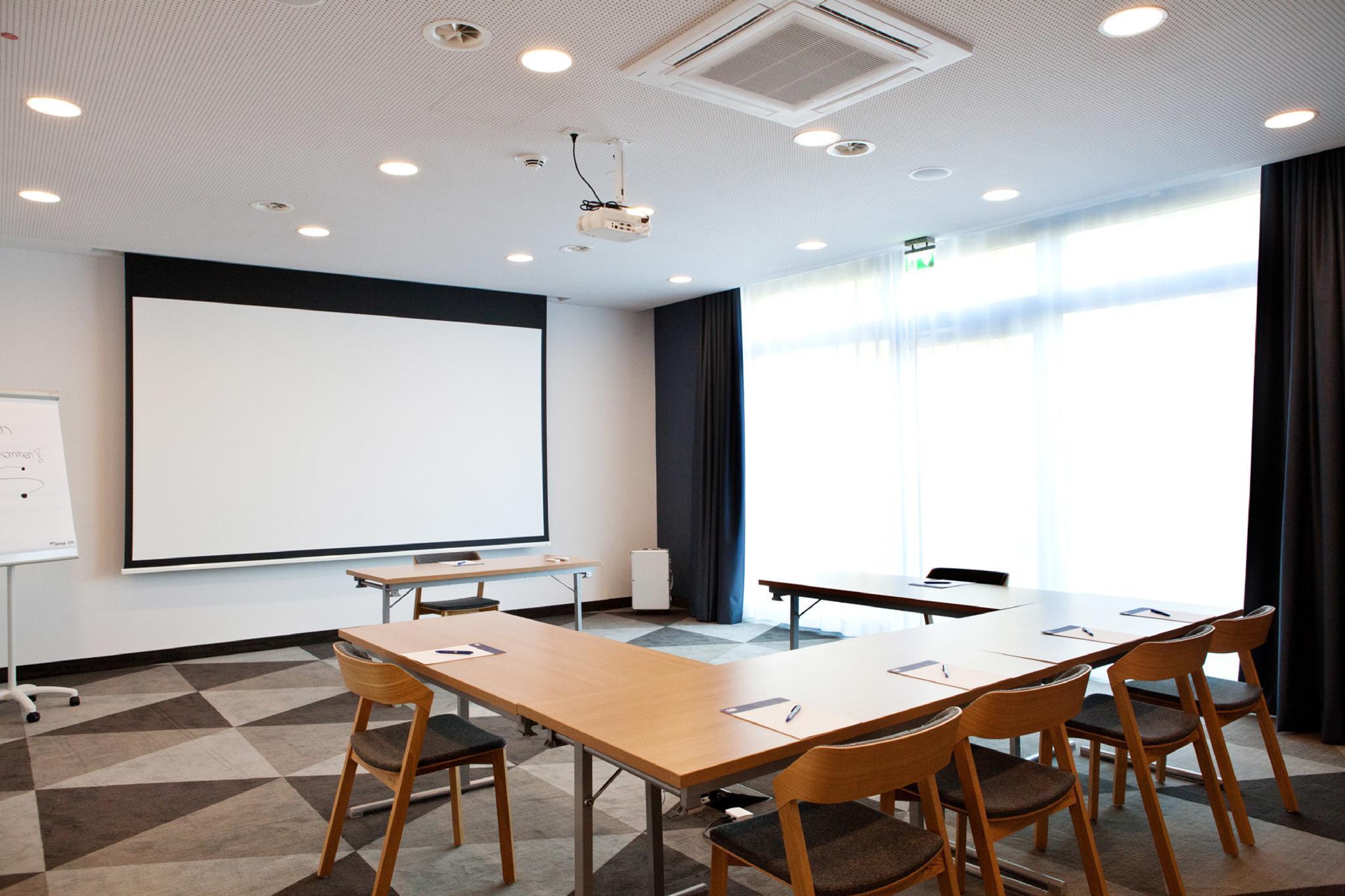 Holiday Inn Express Oberhausen By Ihg Exterior photo