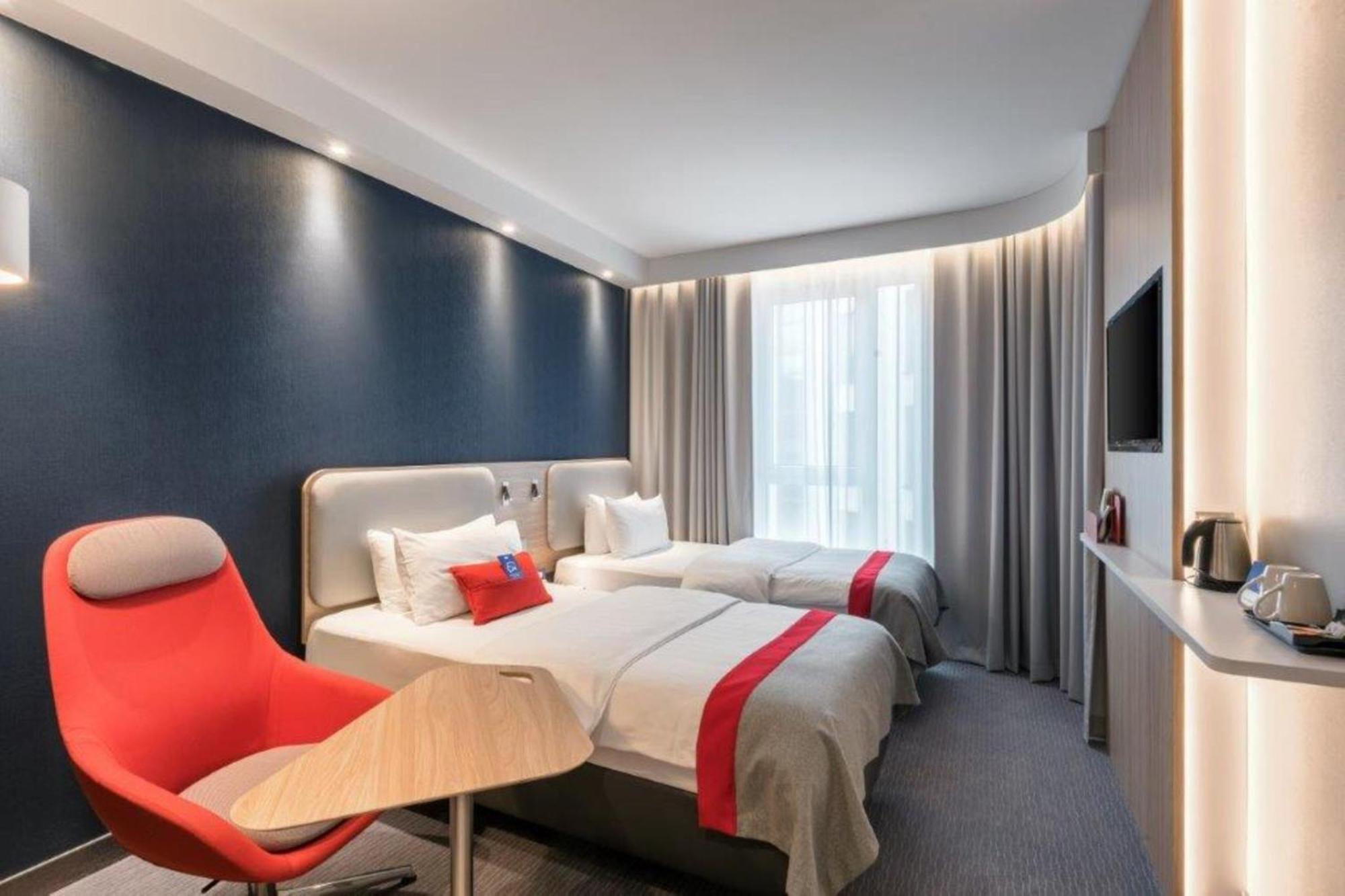 Holiday Inn Express Oberhausen By Ihg Exterior photo